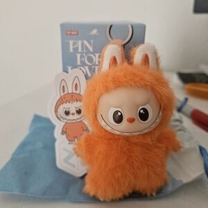 Pin Fot Love Letter Z - Pop Mart MINI LABUBU